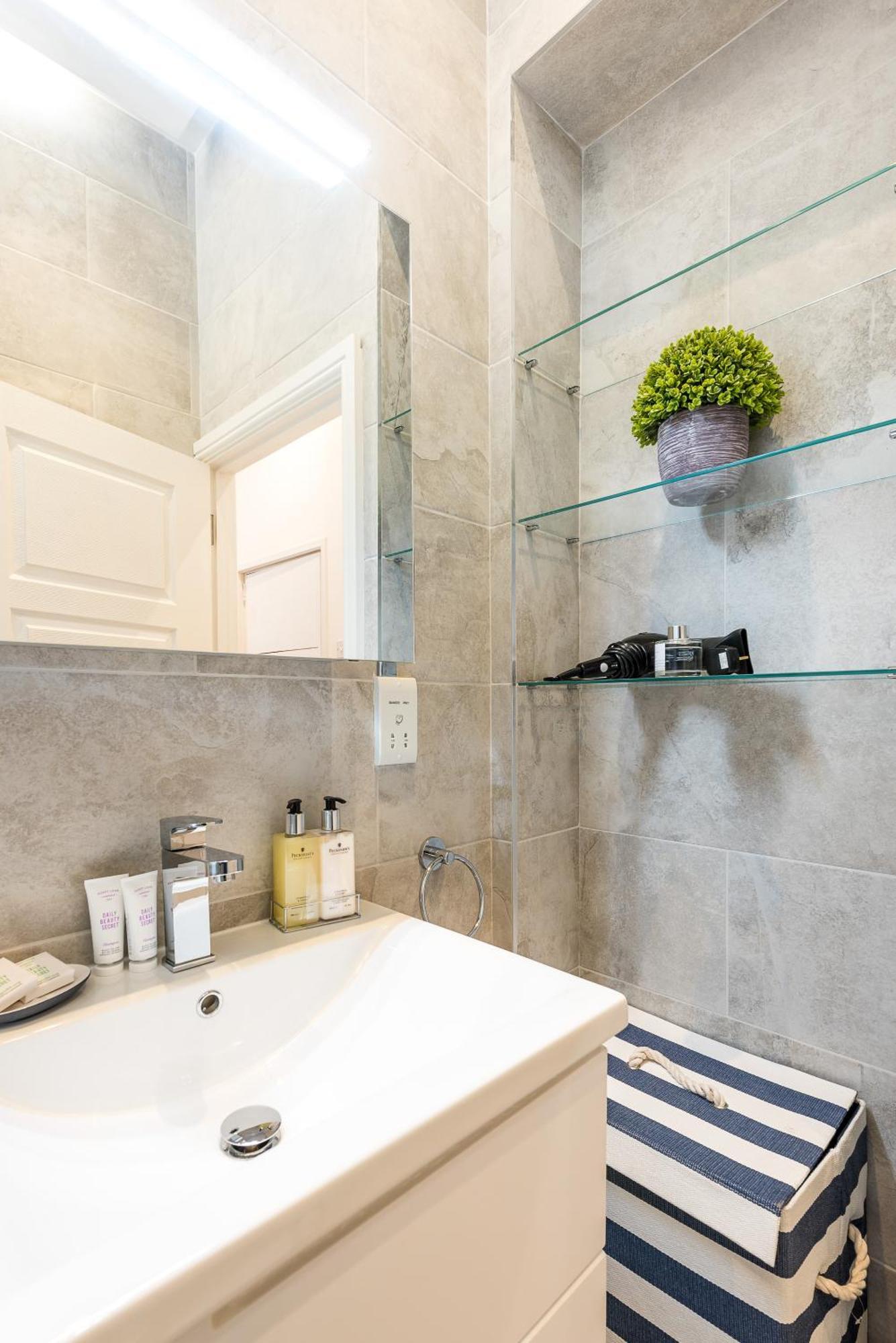 Casa Italia Near Kings Road In Chelsea With Wifi & Washing Machine Apartment Londra Exterior foto